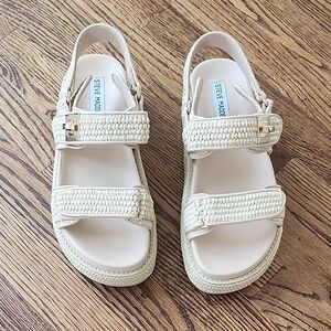 Steve Madden Bigmona Platform Footbed Raffia Woven Sandals, size 9